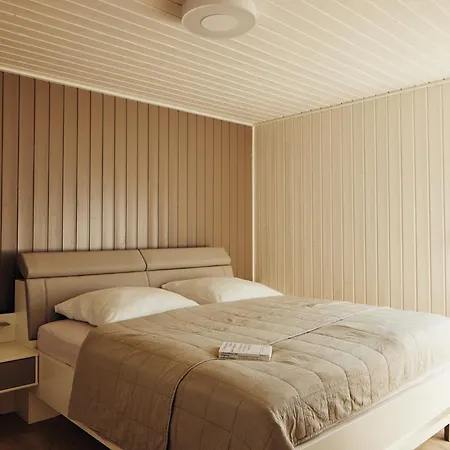 Schorfheide - Mit Sauna Und Hot Tub Whirlpool! Energiekosten Flat Ferienhaus